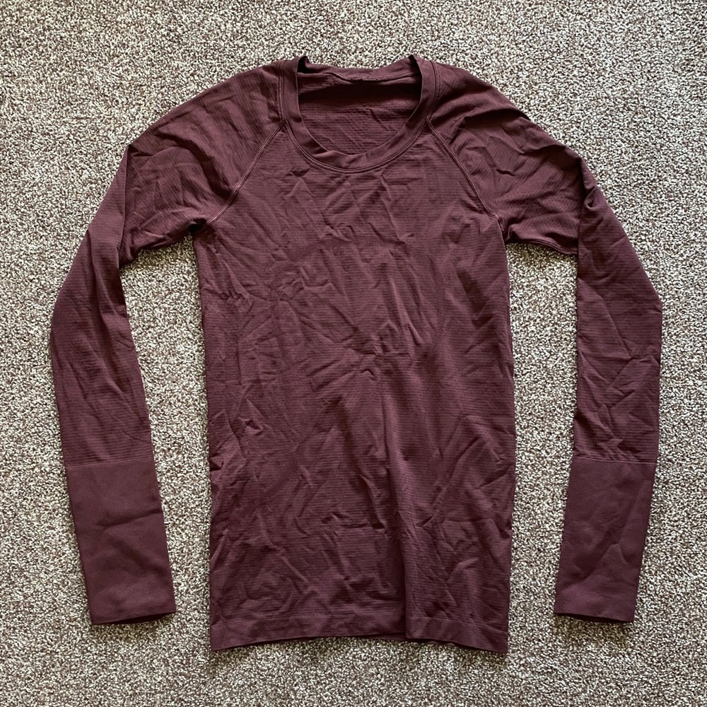 Lululemon Swiftly Tech Long Sleeve size 4 Cassis